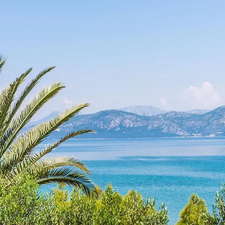 Glavor - One Bedroom With Balconies And Sea View